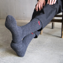 画像をギャラリービューアに読み込む, ラナート (LANART) 米国製ベビーアルパカアウトドアブーツソックス靴下 Everest Outdoor Socks[CHARCOAL]
